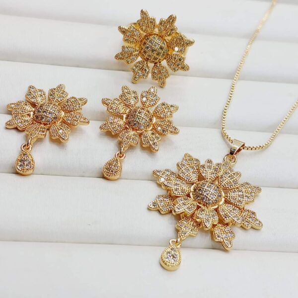 ELEGANT PUSHPA JEWELRY SET - Image 2