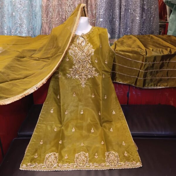 FORMAL READY-TO-WEAR ENSEMBLE ORGANZA STUFF - Image 4